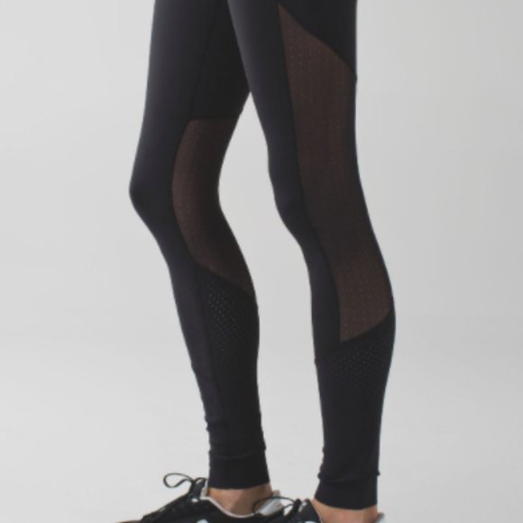 SOLD - Lululemon Barre Star Pant - Picture 3 of 4